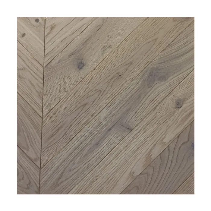 Dąb Bero (Chevron – jodełka francuska) Olejowosk, Szczotkowanie, Fazowanie V4 Wymiary: 405x65x10,5/2,5(+/-0,5) mm