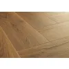Panel winylowy Quick Step ze zintegrowanym podkładem Alpha Ciro Jodełka dąb karmelowy botaniczny AVHBU40364