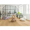 Panel winylowy Quick Step ze zintegrowanym podkładem Alpha Bloom elegancki dąb naturalny AVMPU40316