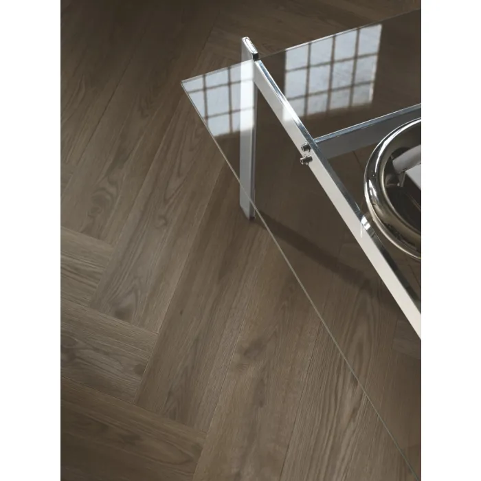Panel winylowy Pergo ze zintegrowanym podkładem Vorma Pad Pro Jodełka  dąb norweski ciemny V4524-40217