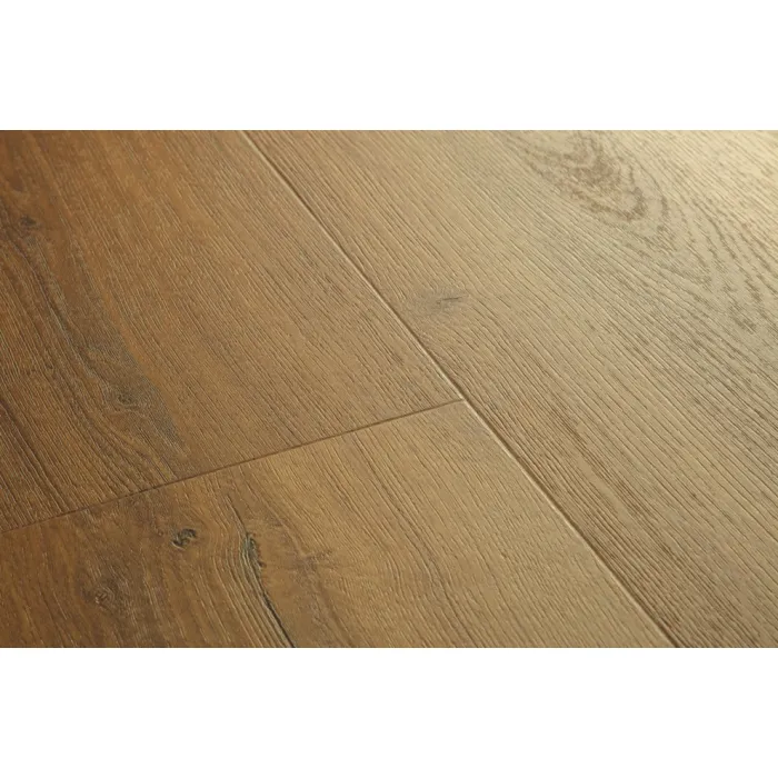 Panel winylowy Quick Step ze zintegrowanym podkładem Alpha Bloom dąb botaniczny karmelowy AVMPU40315