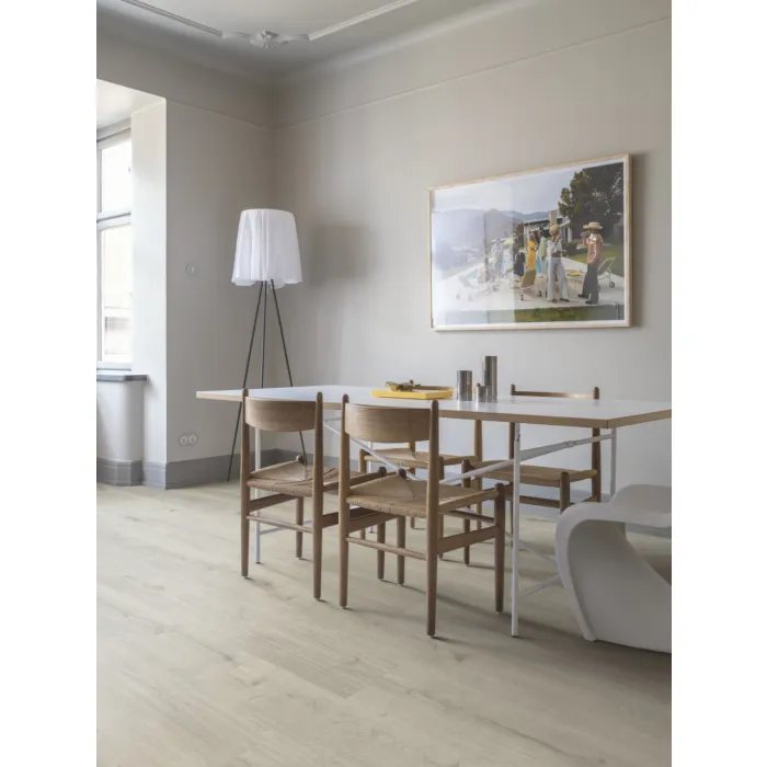 Panel winylowy Pergo ze zintegrowanym podkładem Glomma Pad Pro dąb szkocki biały V4431-40177