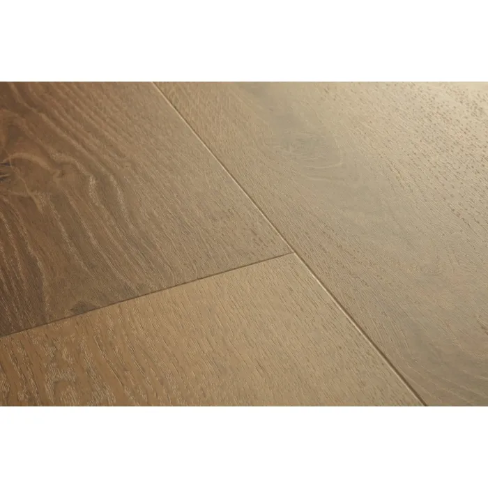 Panel winylowy Quick Step ze zintegrowanym podkładem Alpha Bloom elegancki dąb przydymiony AVMPU40317